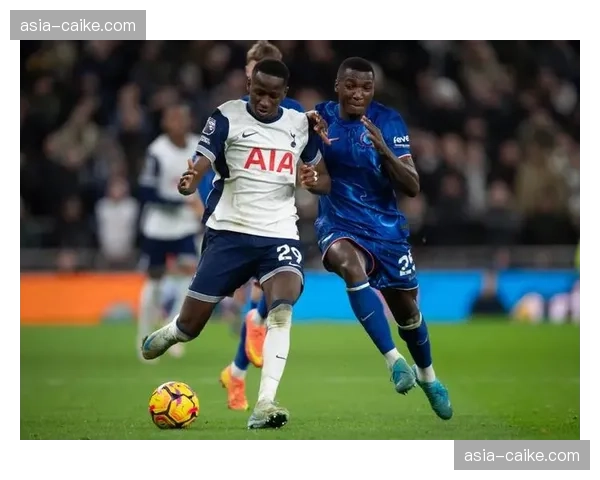 切尔西2-2战平热刺，凯塞多世界波救主